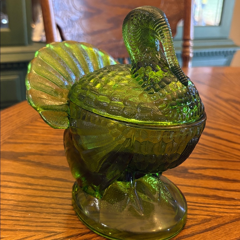 Vintage L.E. Smith Turkey Green Glass Candy Dish - Picture 4 of 6